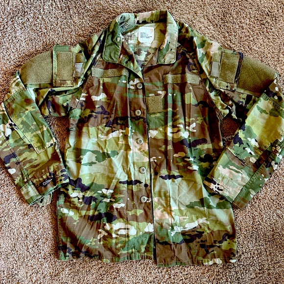 U.S. Army Other - Never Worn OCP Hot Weather Small Regular Top